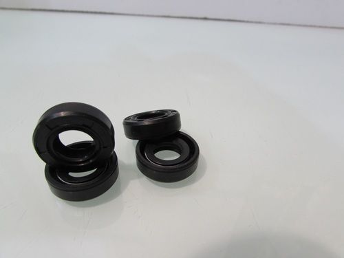 Сальник 17*30*6
