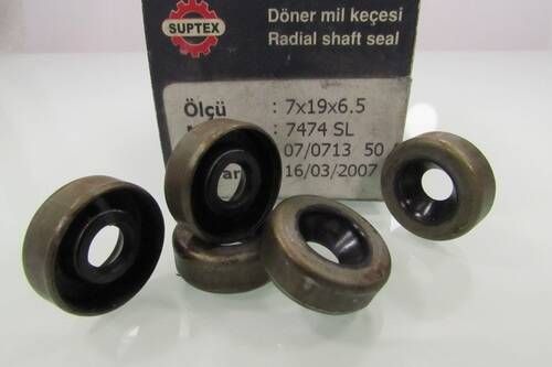 Сальник 7*19*6,5 SUPTEX